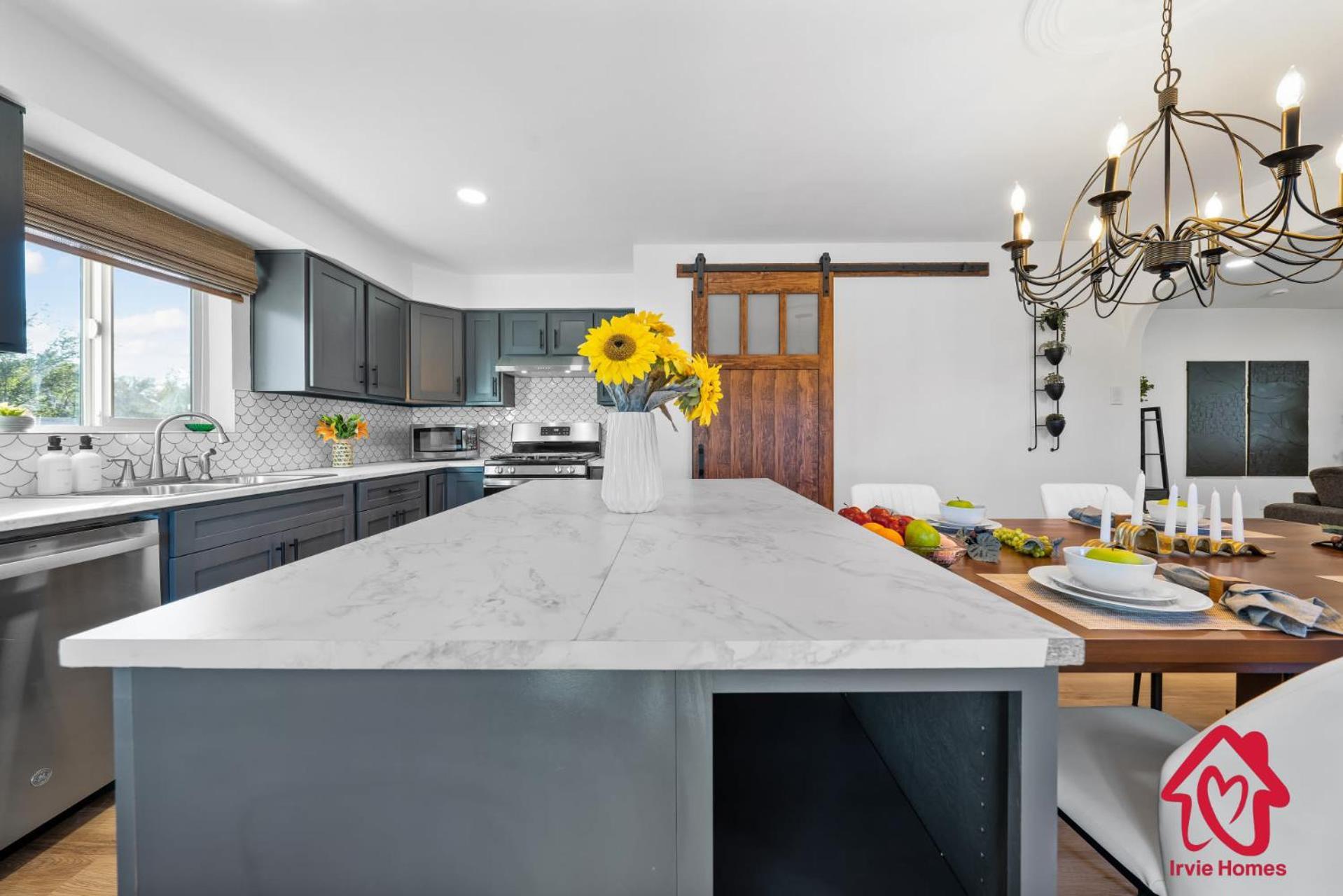 Valleyvibe: Modern Comfort In North Valley - An Irvie Holiday home Albuquerque