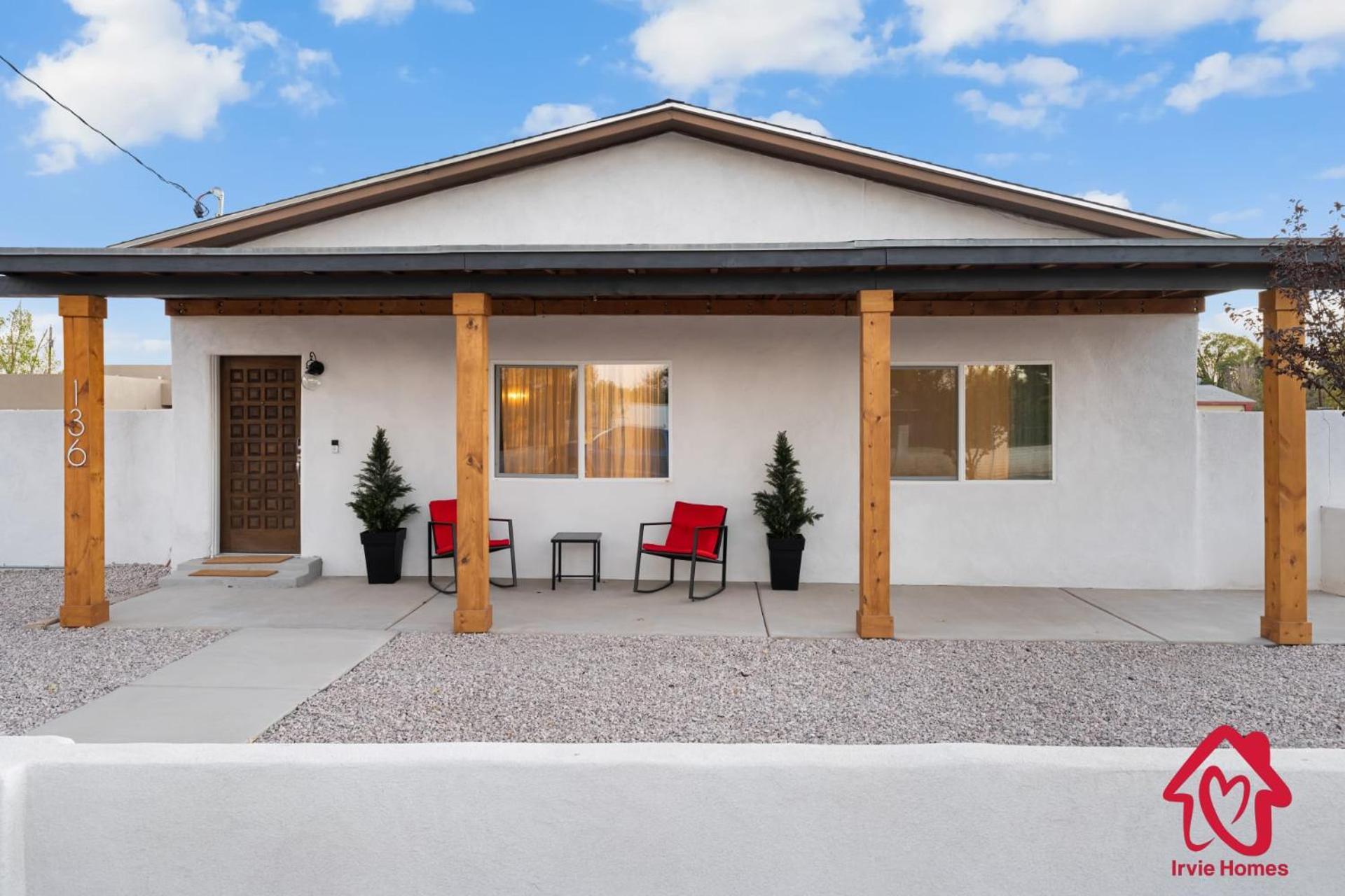 Valleyvibe: Modern Comfort In North Valley - An Irvie Holiday home *