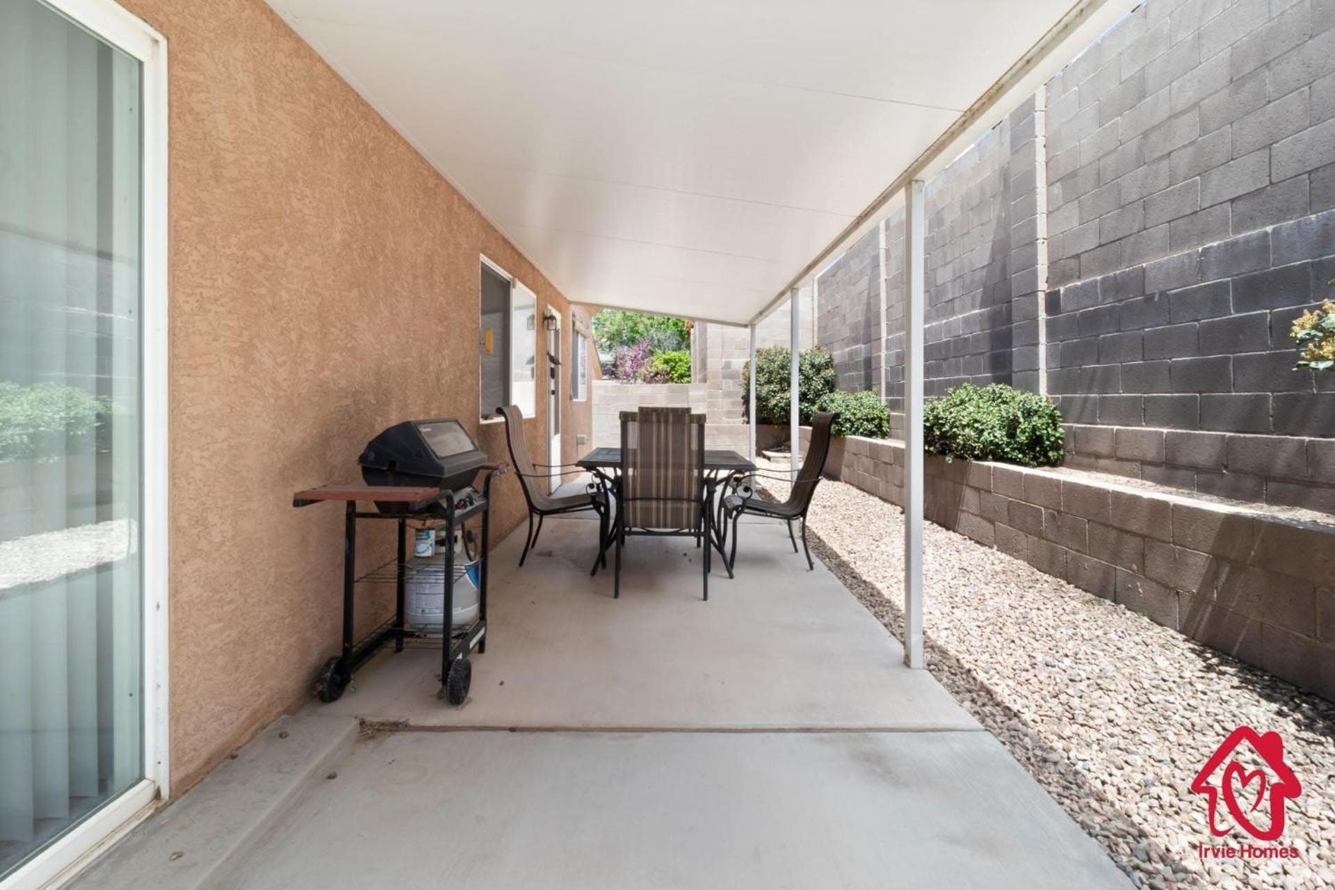 Pleasant View - An Irvie Albuquerque