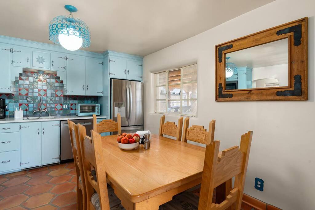 Adobe Dream House! Solar Powered! Holiday home Albuquerque