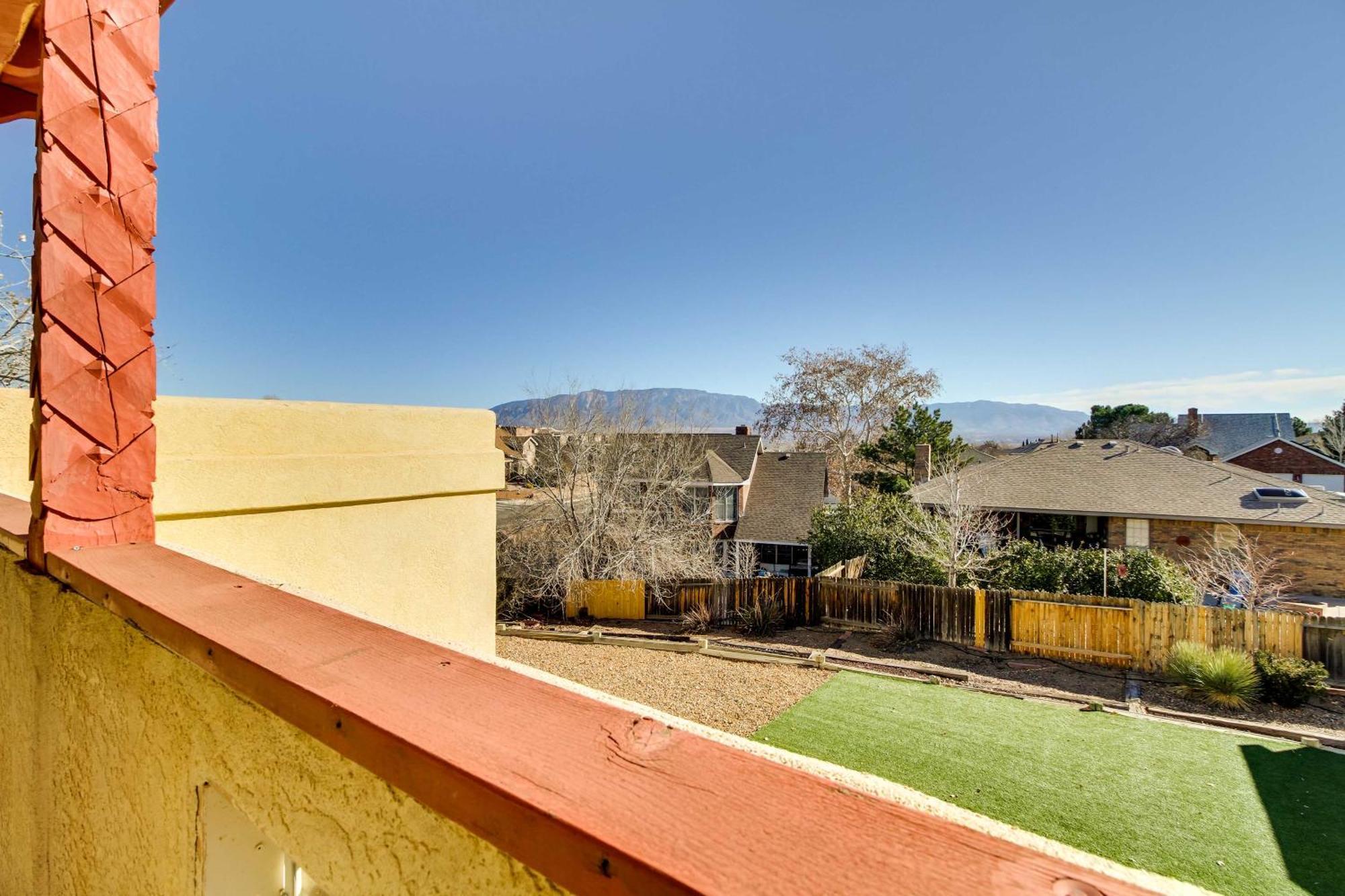 With Spacious Yard And Fire Pit! Holiday home *