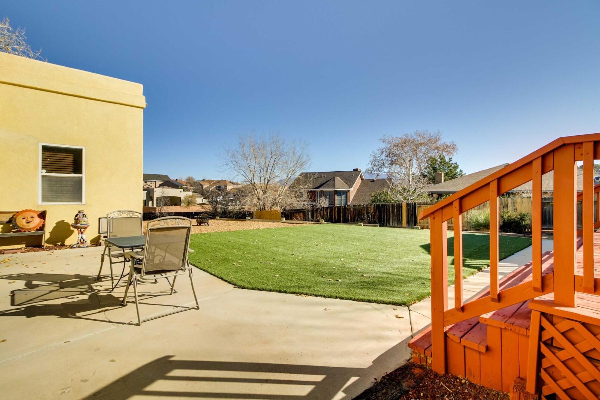 Holiday home With Spacious Yard And Fire Pit! Albuquerque