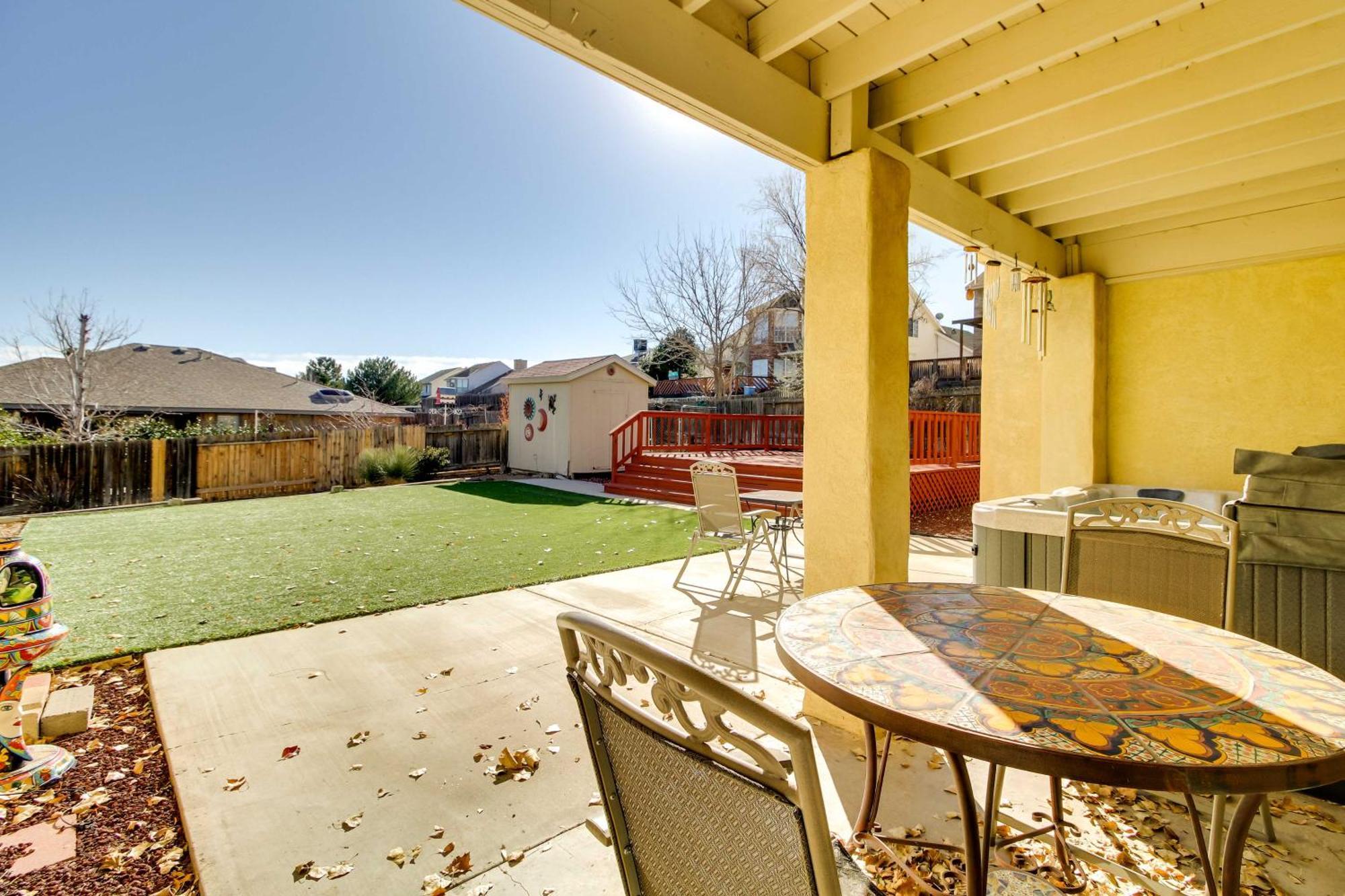 With Spacious Yard And Fire Pit! Holiday home