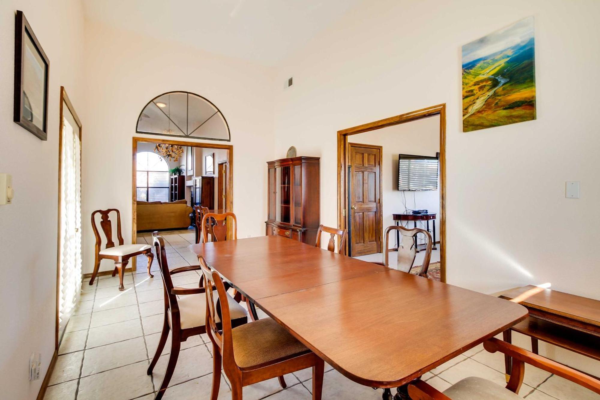 Holiday home With Spacious Yard And Fire Pit! *