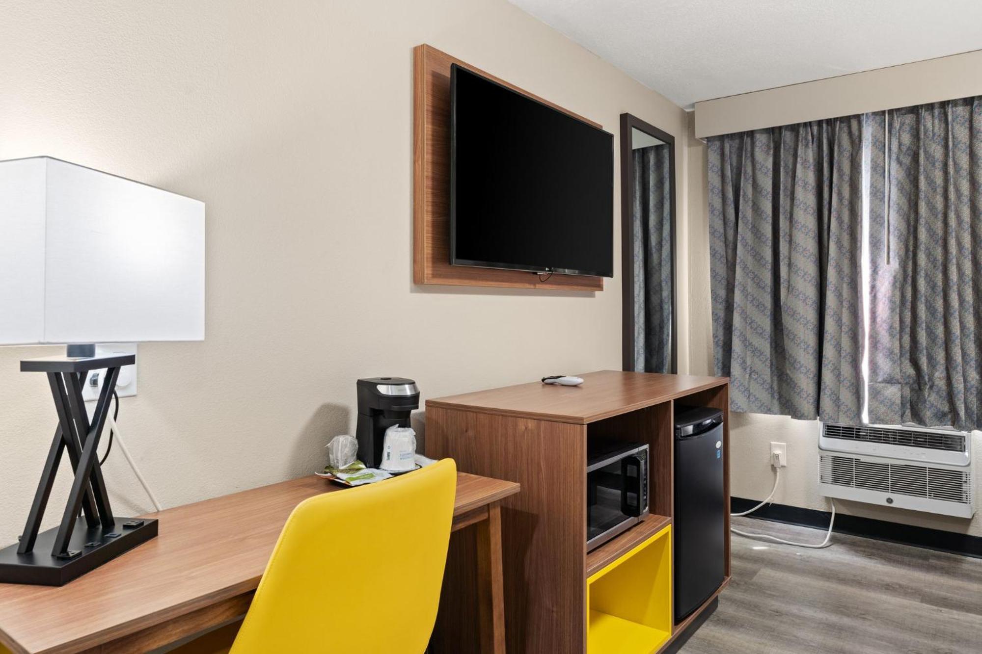 Days-inn By Wyndham I-25 * Albuquerque