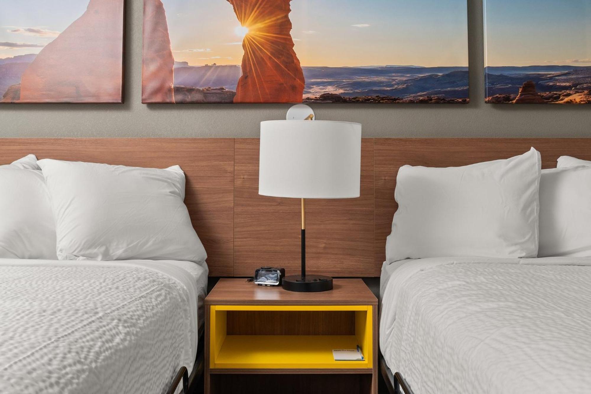 Days-inn By Wyndham I-25 *