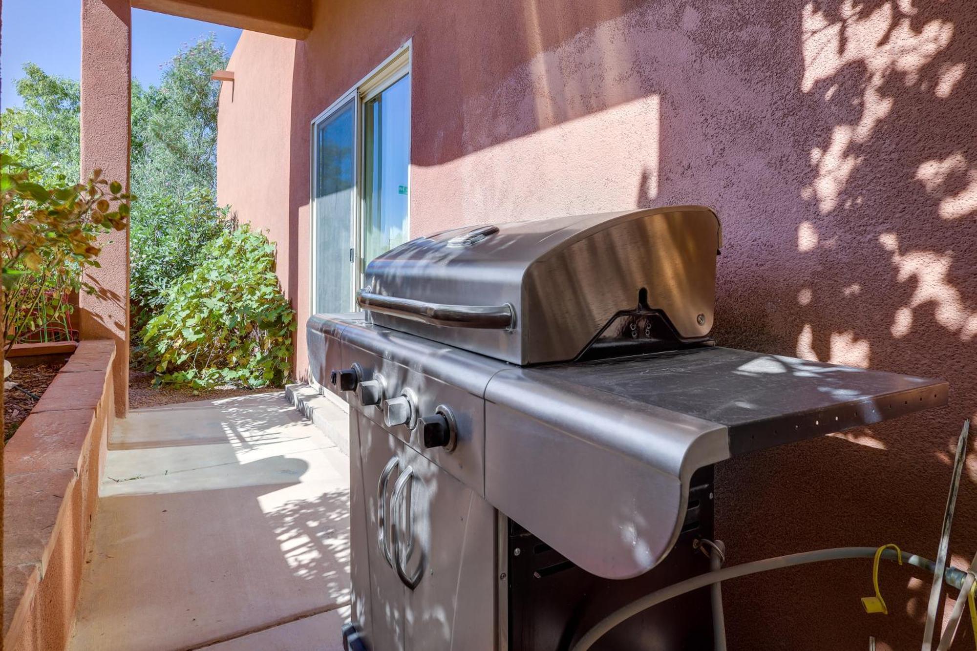 Pet-friendly Vacation Escape! *
