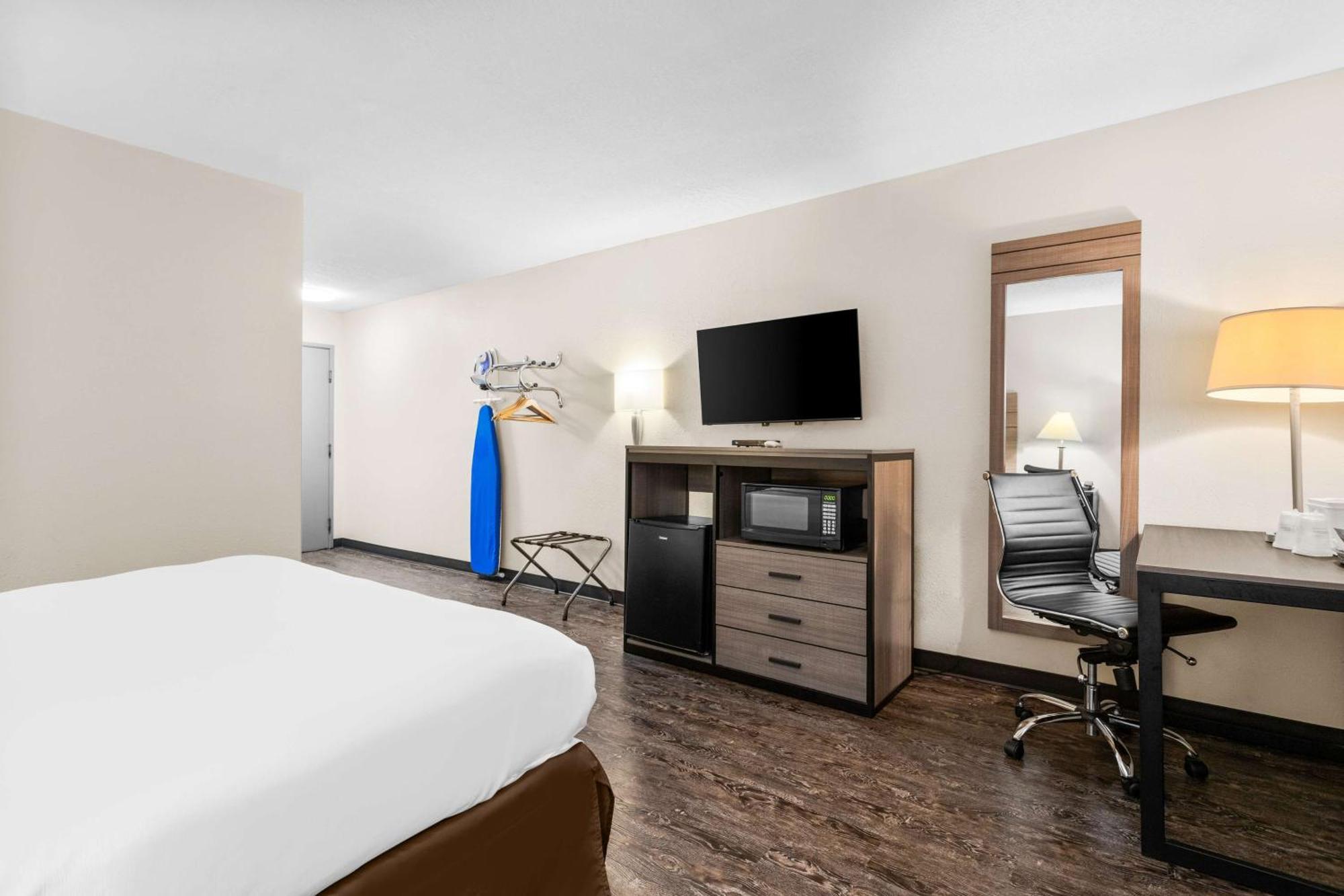 Surestay By Western Midtown