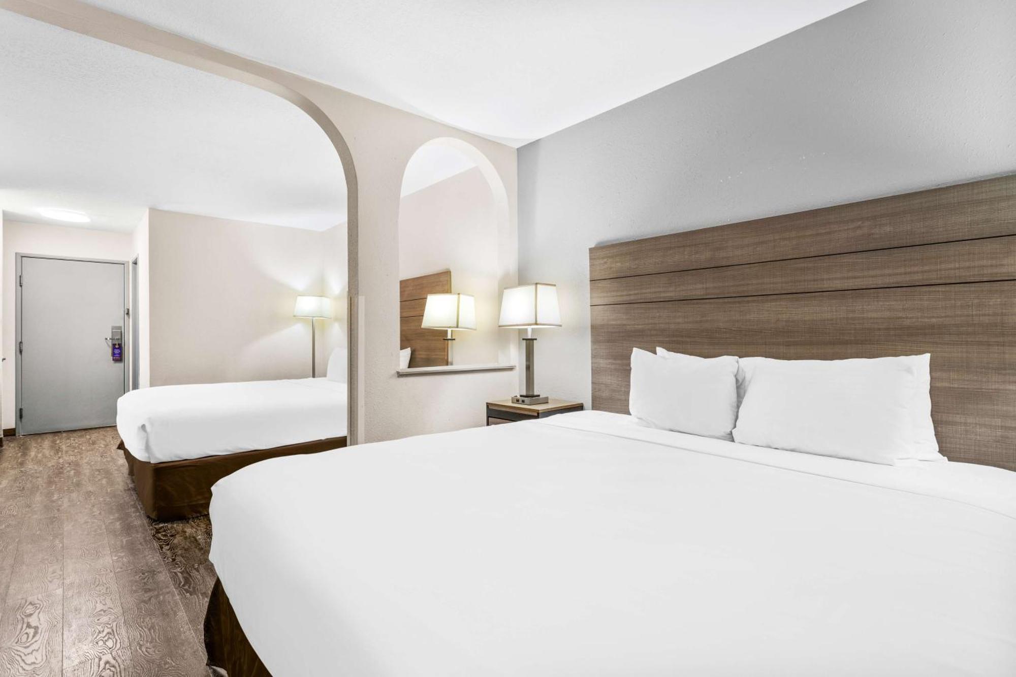 Surestay By Western Midtown Albuquerque