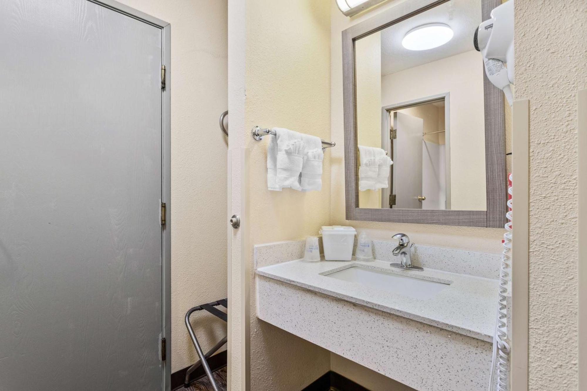 Surestay By Western Midtown Albuquerque