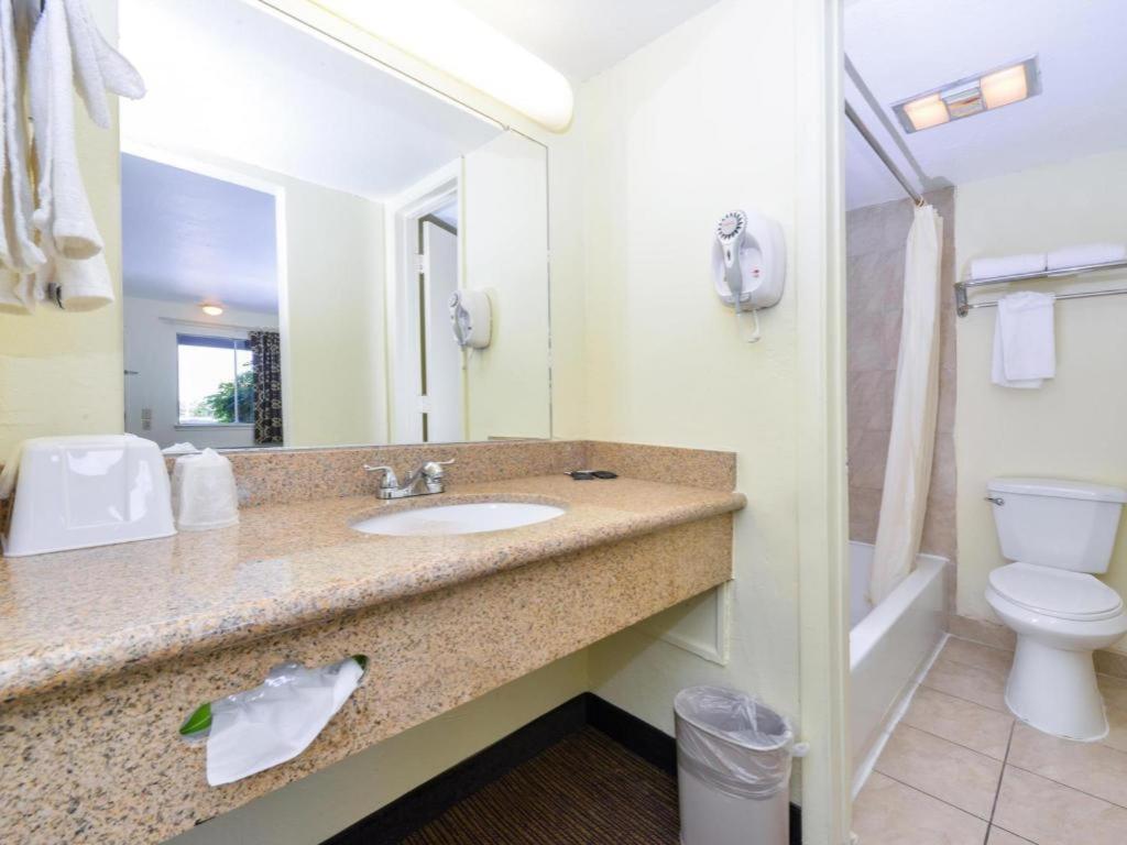 Hotel Days By Wyndham Northeast 2*