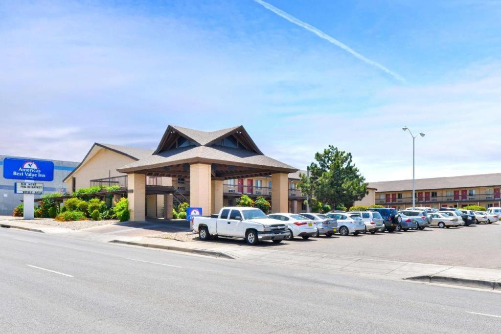 Days By Wyndham Northeast Hotel Albuquerque
