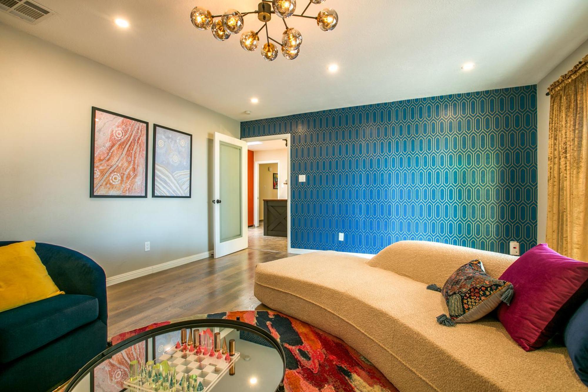 Holiday home Oasis Retreat - Hot Tub - King Bd - Fire Pit - Games - Near Golf - 4 Bdrm - Sleeps Up To 12 Albuquerque