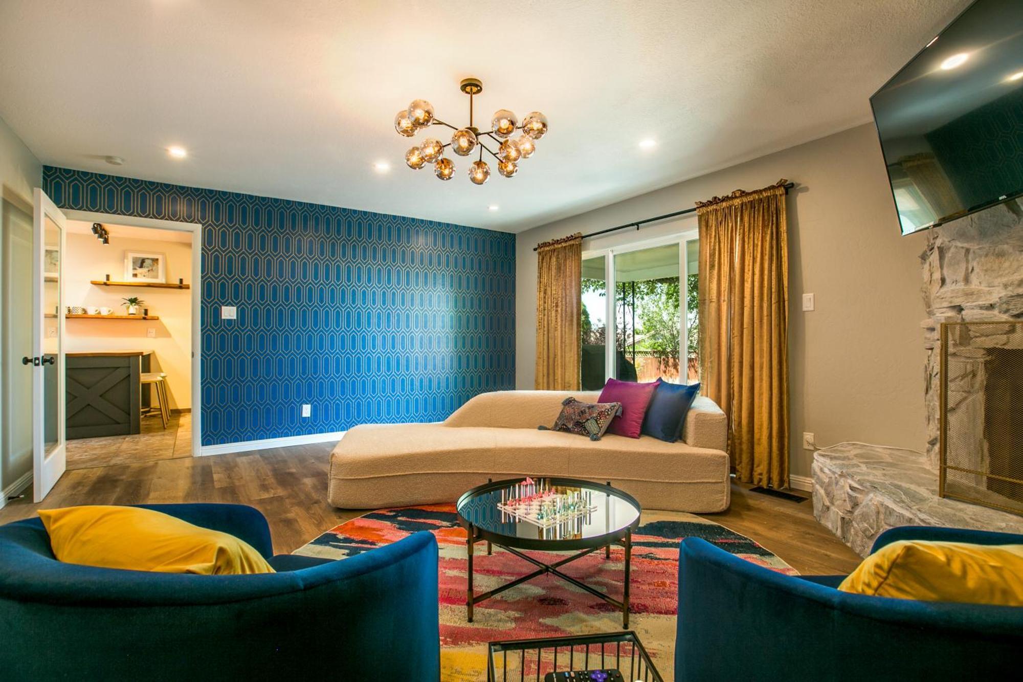 Oasis Retreat - Hot Tub - King Bd - Fire Pit - Games - Near Golf - 4 Bdrm - Sleeps Up To 12 Holiday home Albuquerque