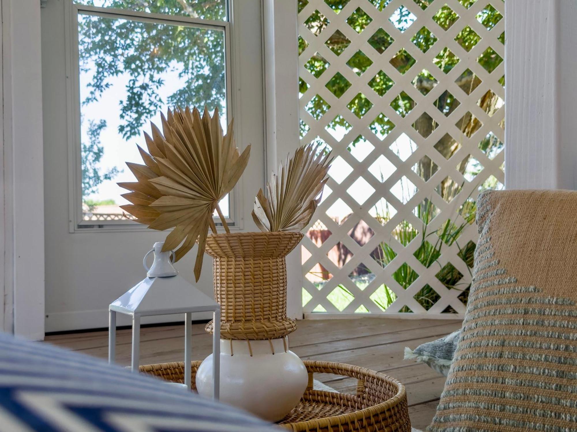 Oasis Retreat - Hot Tub - King Bd - Fire Pit - Games - Near Golf - 4 Bdrm - Sleeps Up To 12 Holiday home *