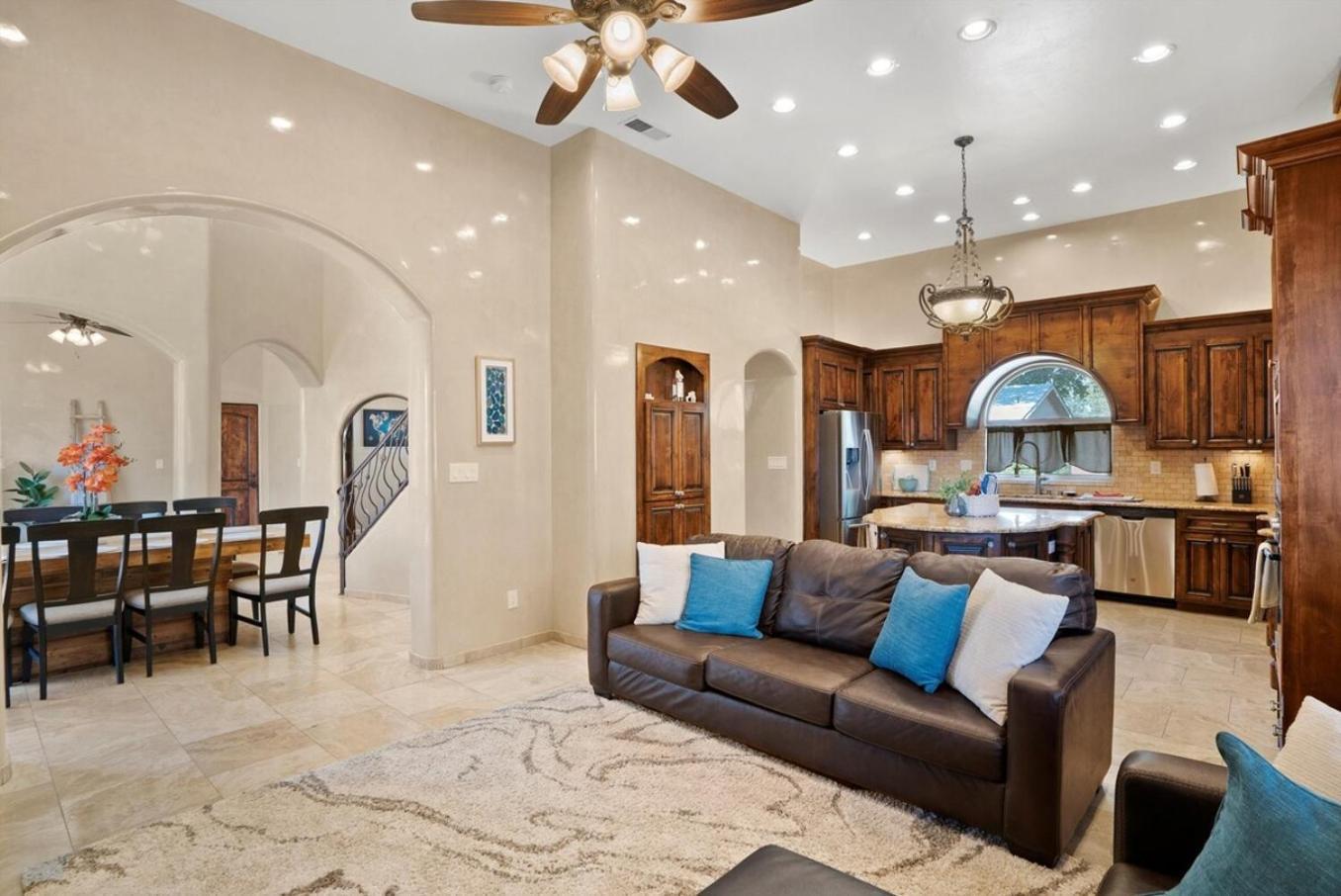 Luxury Tuscan Near Old Town Holiday home *