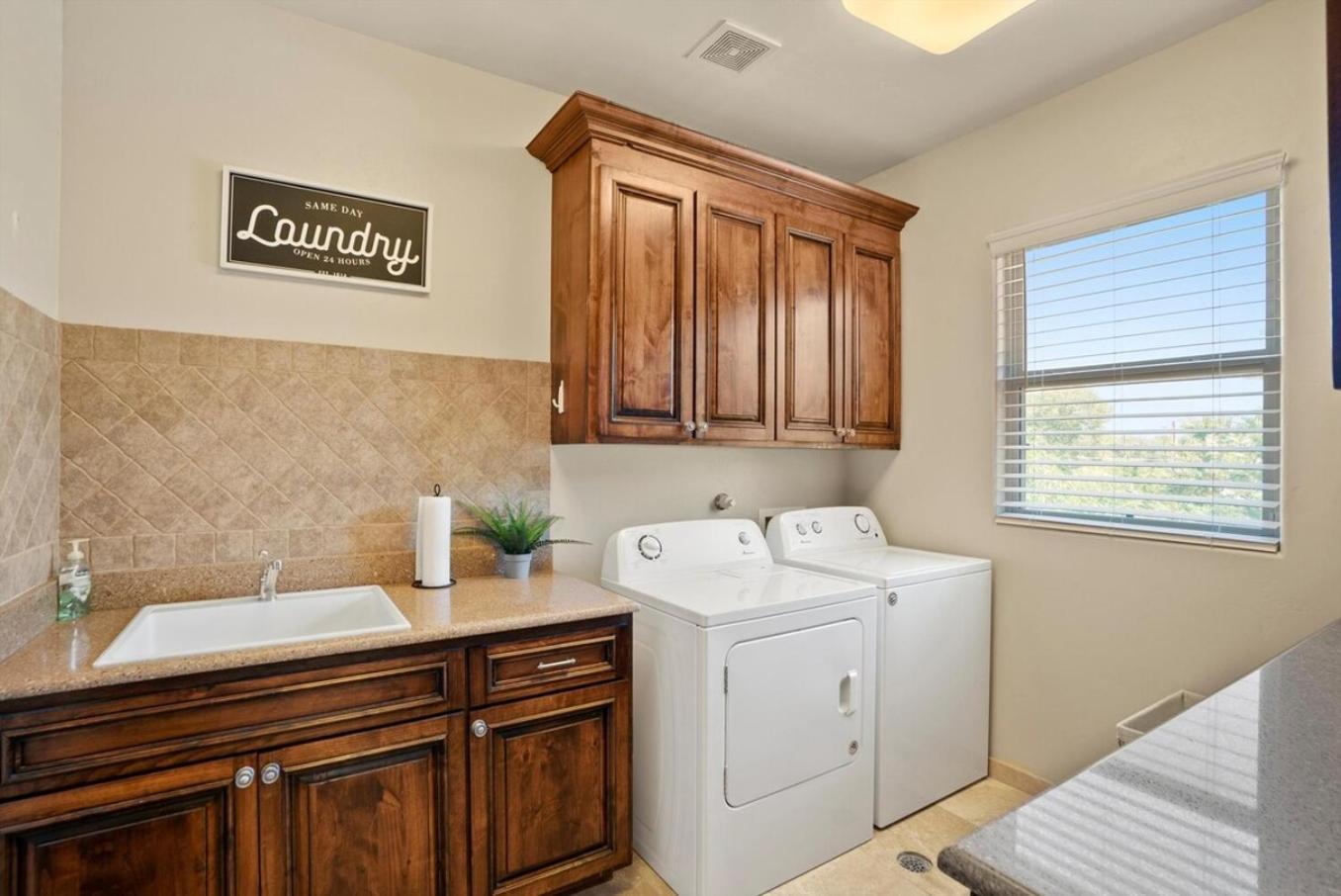 Luxury Tuscan Near Old Town *
