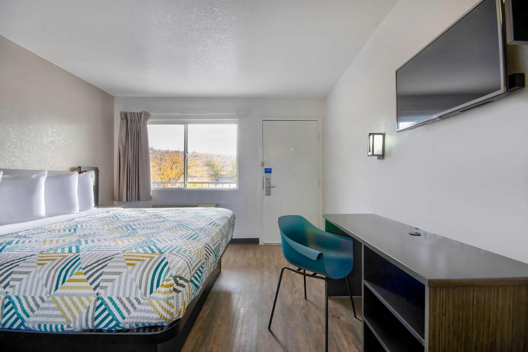 6-albuquerque, Nm - Midtown Hotel 2*