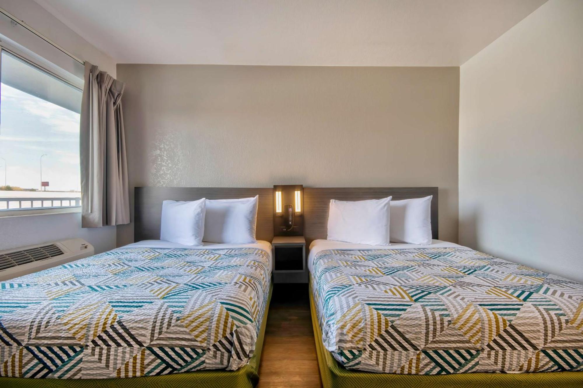 Hotel 6-albuquerque, Nm - Midtown Albuquerque