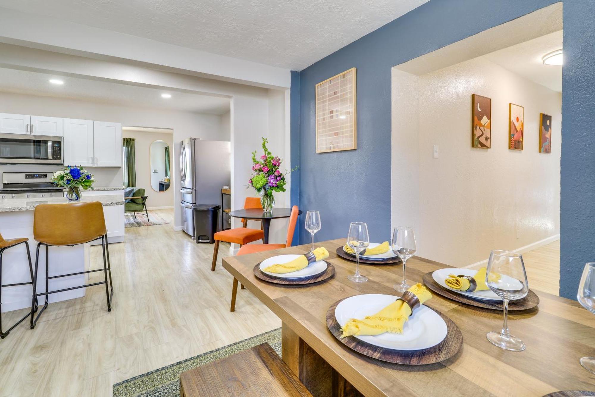 Getaway With Hot Tub And Grill! Holiday home Albuquerque