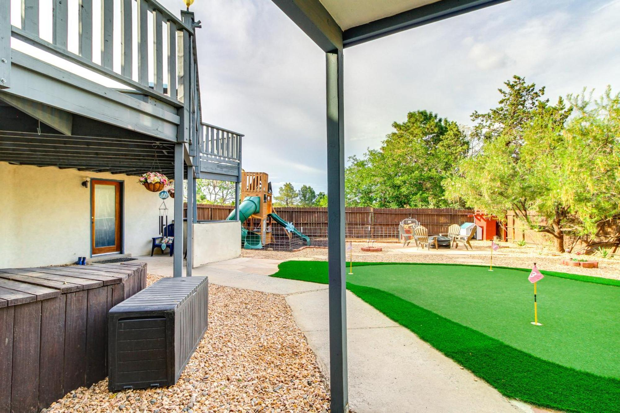 Oasis With Deck, Putting And Views! *