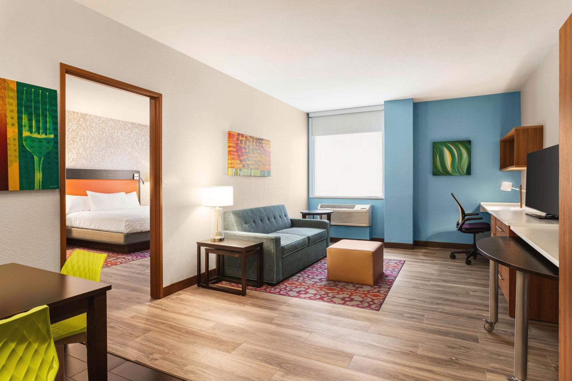 Hotel Home2 By Hilton Downtown/university