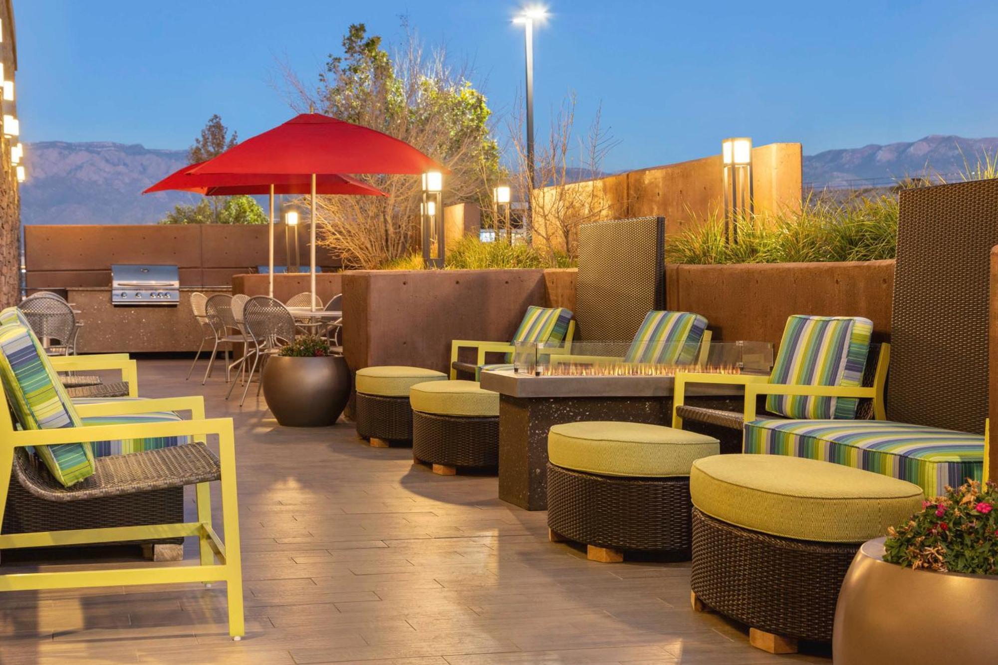 Hotel Home2 By Hilton Downtown/university Albuquerque
