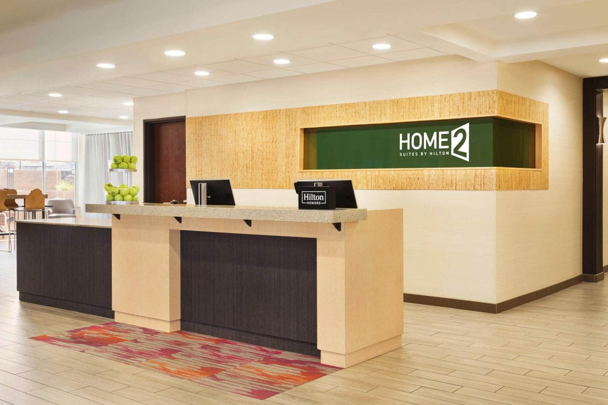 Home2 By Hilton Downtown/university 3*