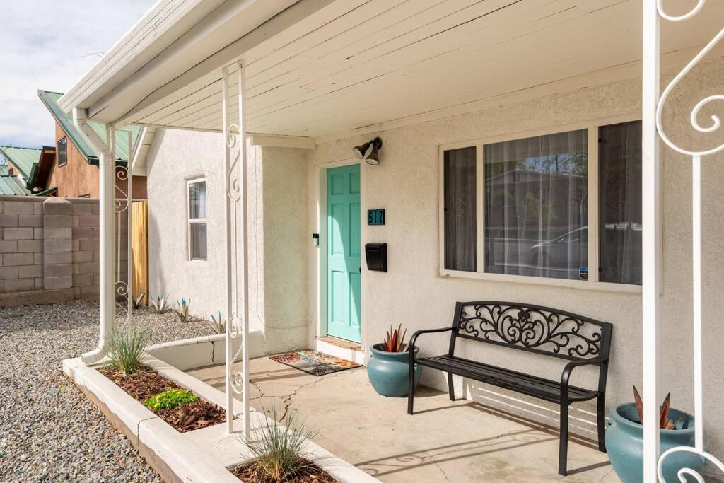 House With Great Beds, Full Kitchen, Fenced Yard *