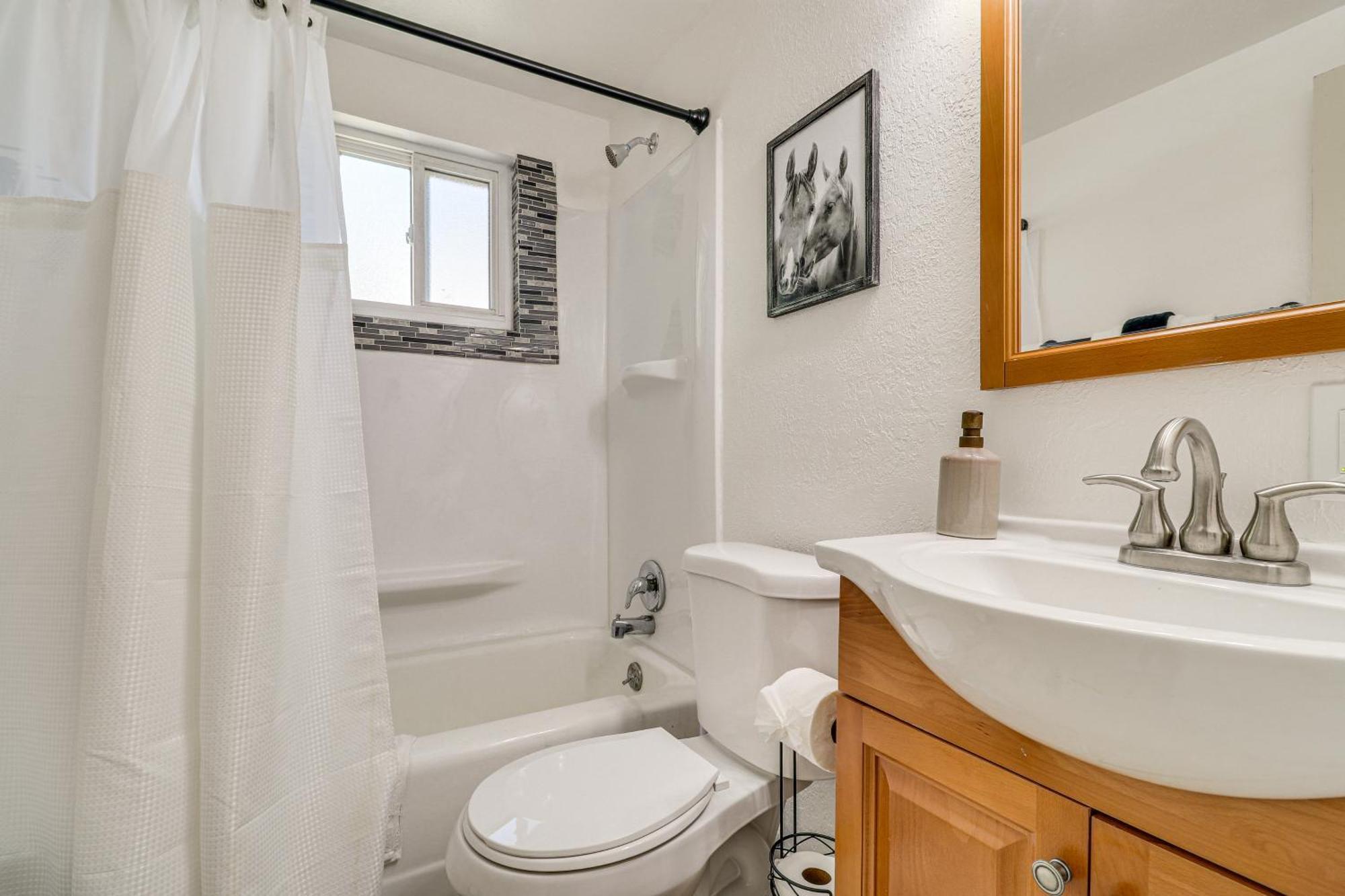 Family-friendly Near Rio Grande! Albuquerque