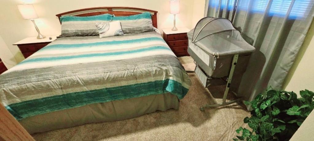 Hot Air Balloon Haven, King Bed, Office, Foosball, Crib