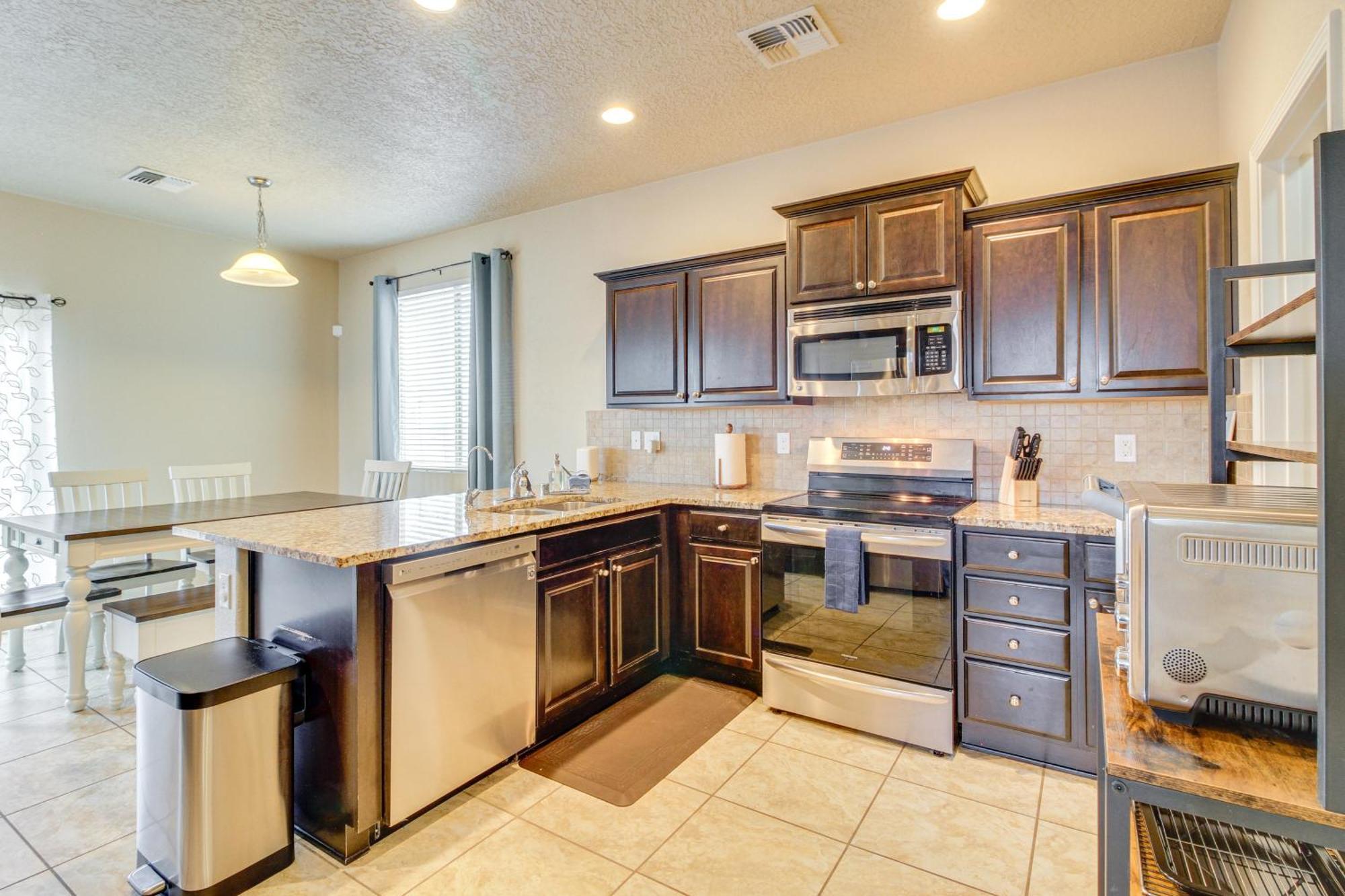 Family-friendly With Mtn View In Albuquerque! Holiday home
