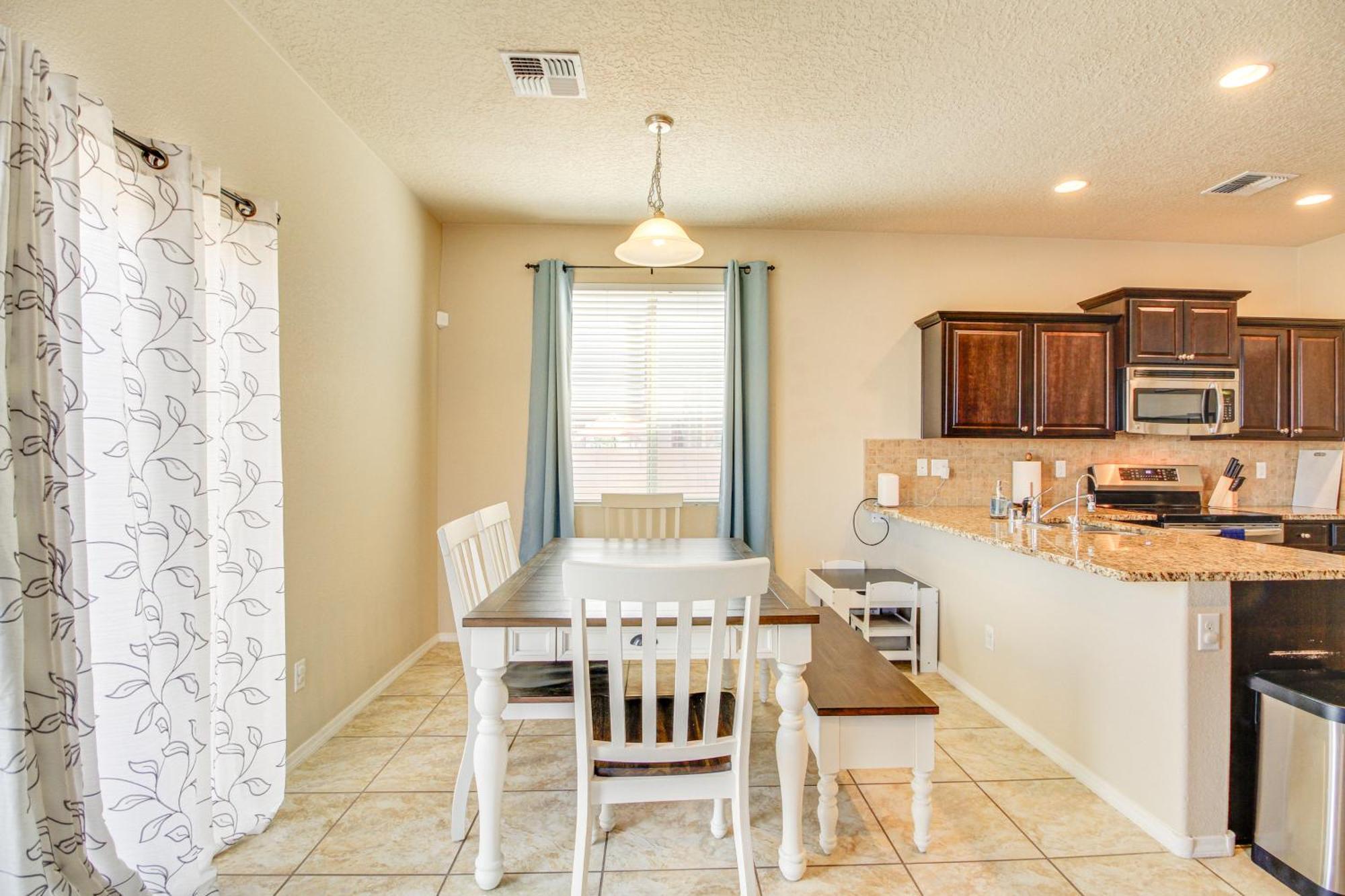 Holiday home Family-friendly With Mtn View In Albuquerque!