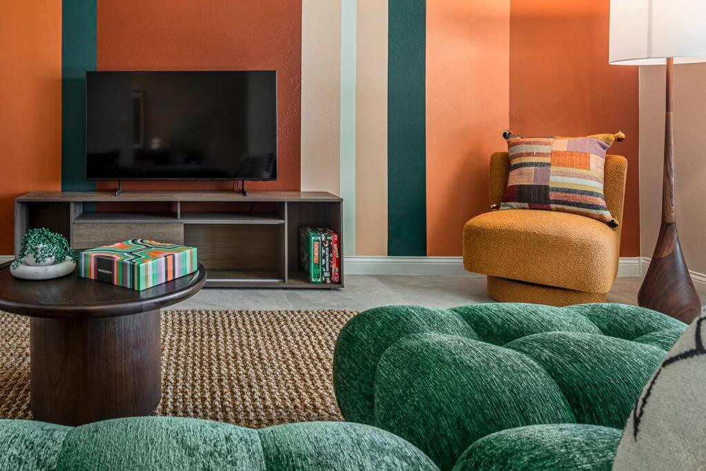 Chic 5 Bed Boho Retreat With - Games & Outdoor Movies! Albuquerque