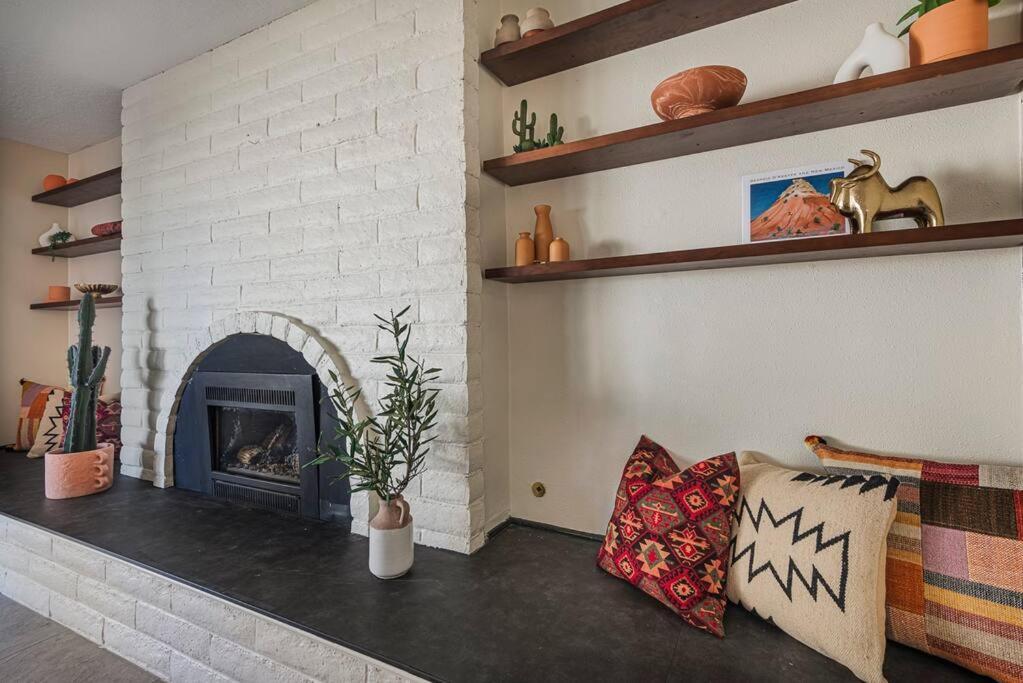 Chic 5 Bed Boho Retreat With - Games & Outdoor Movies! * Albuquerque
