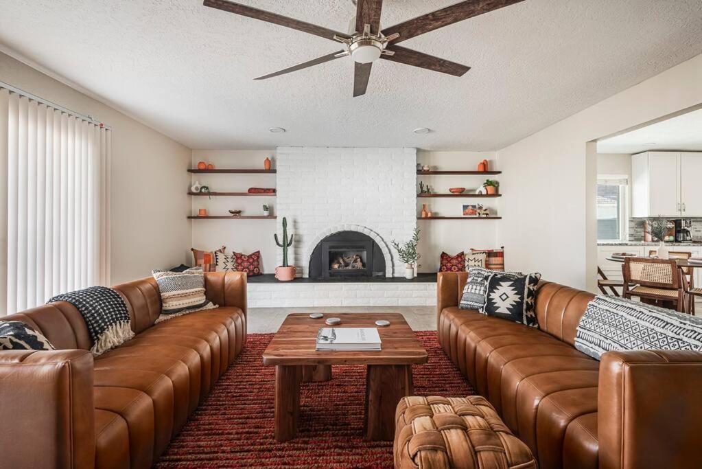 Holiday home Chic 5 Bed Boho Retreat With - Games & Outdoor Movies! *