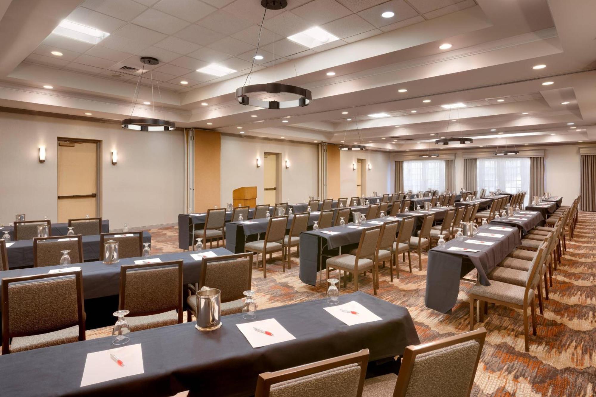 Courtyard By Marriott
