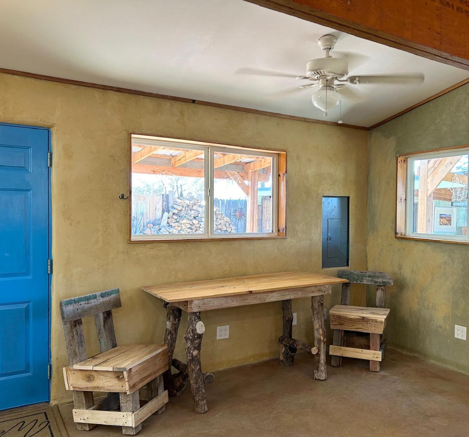North Valley Artist's Holiday home *