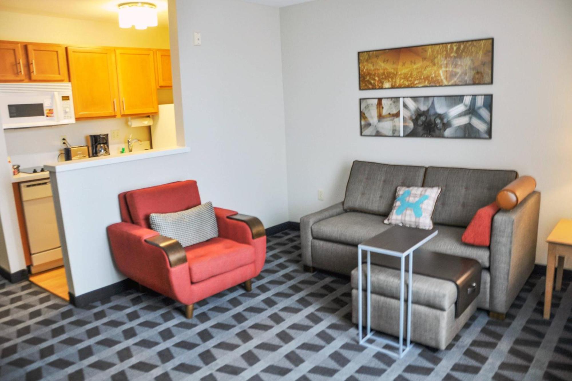Hotel Towneplace By Marriott Airport 3*