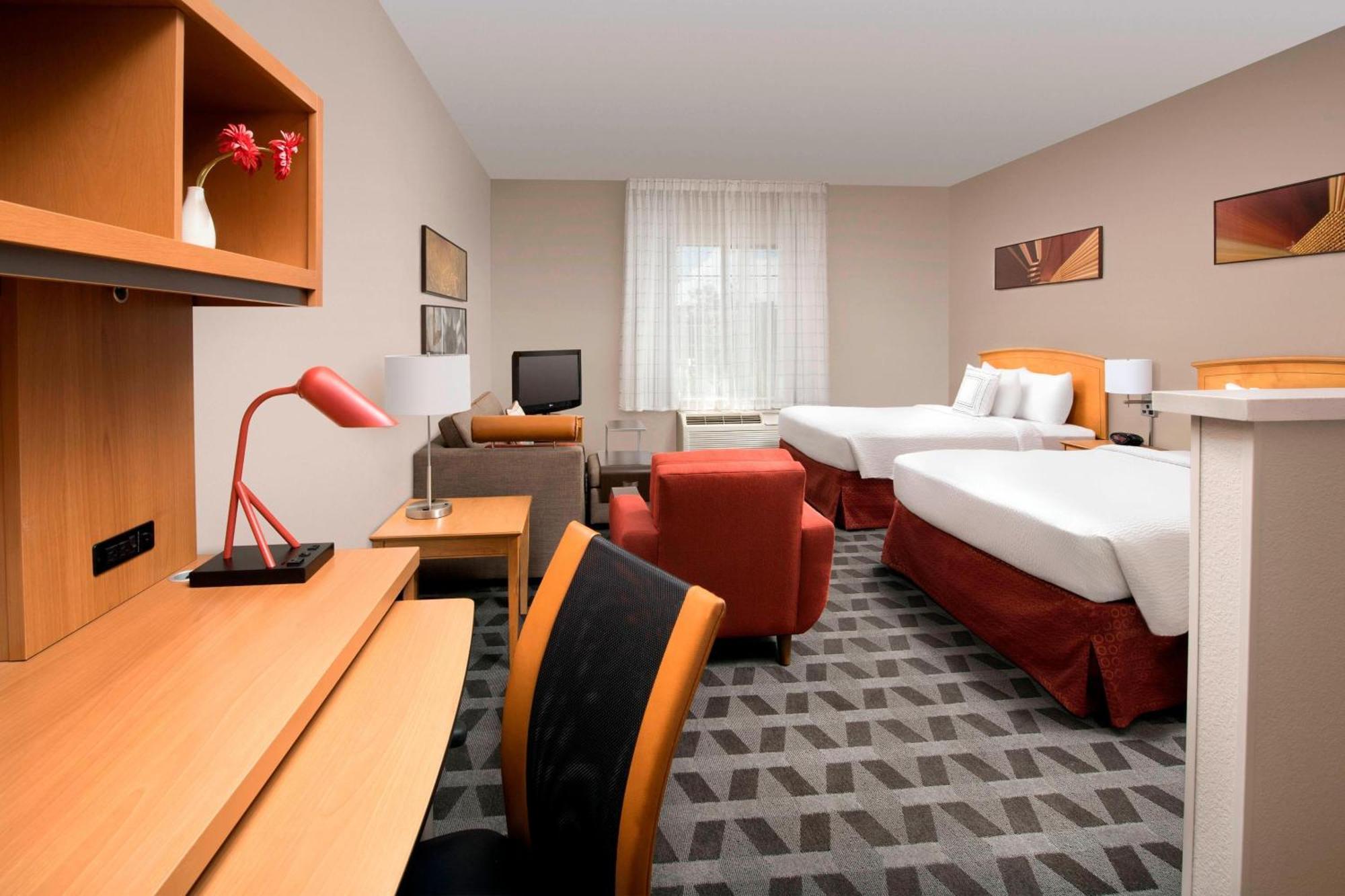 Towneplace By Marriott Airport 3*