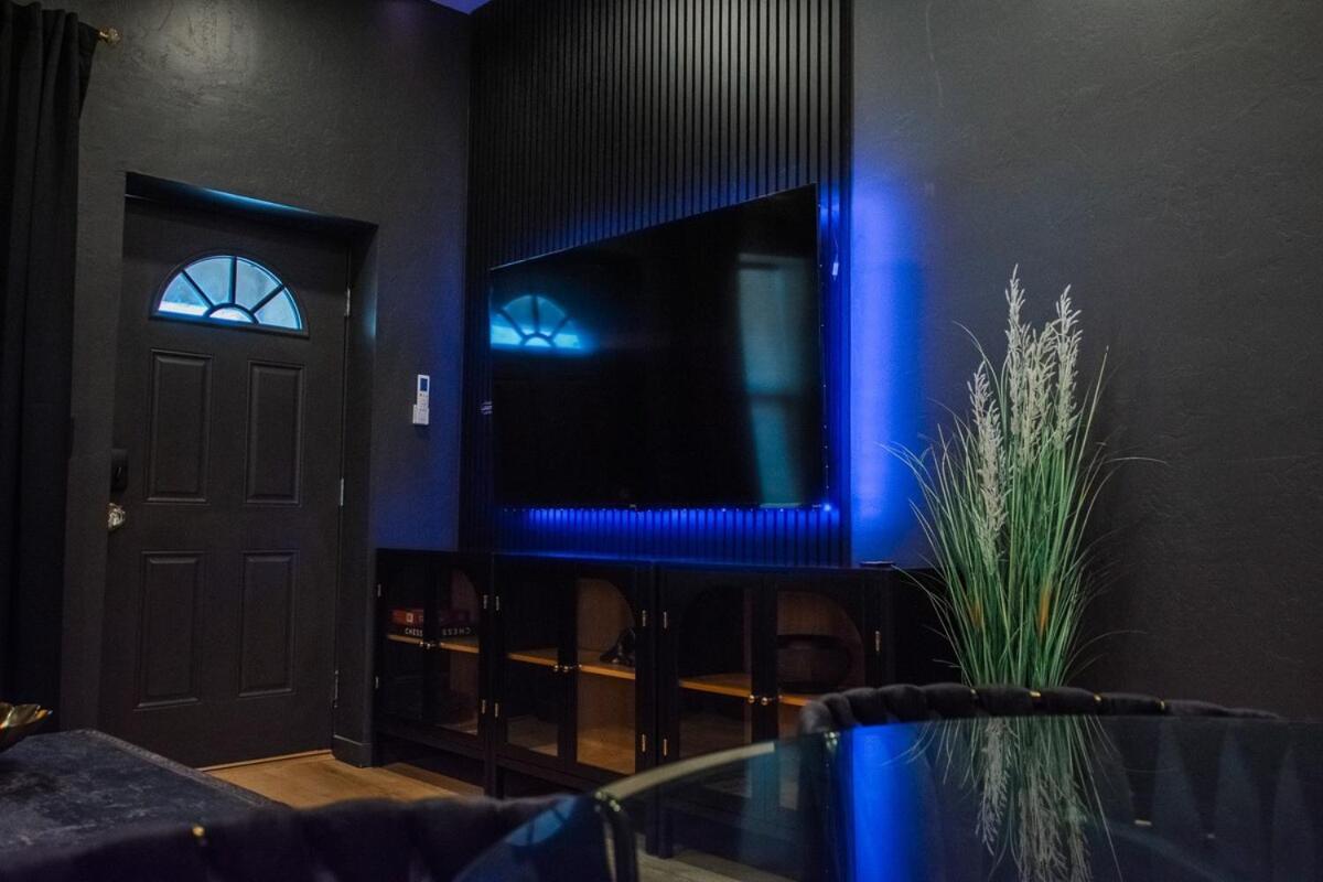 Apartment Speakeasy At Arnotriplex!