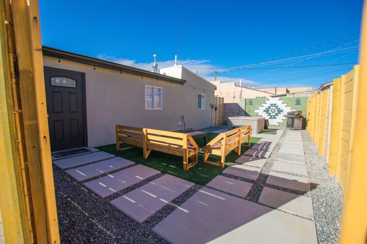 Sage At Arnotriplex! Hot Tub And Pet Friendly! *