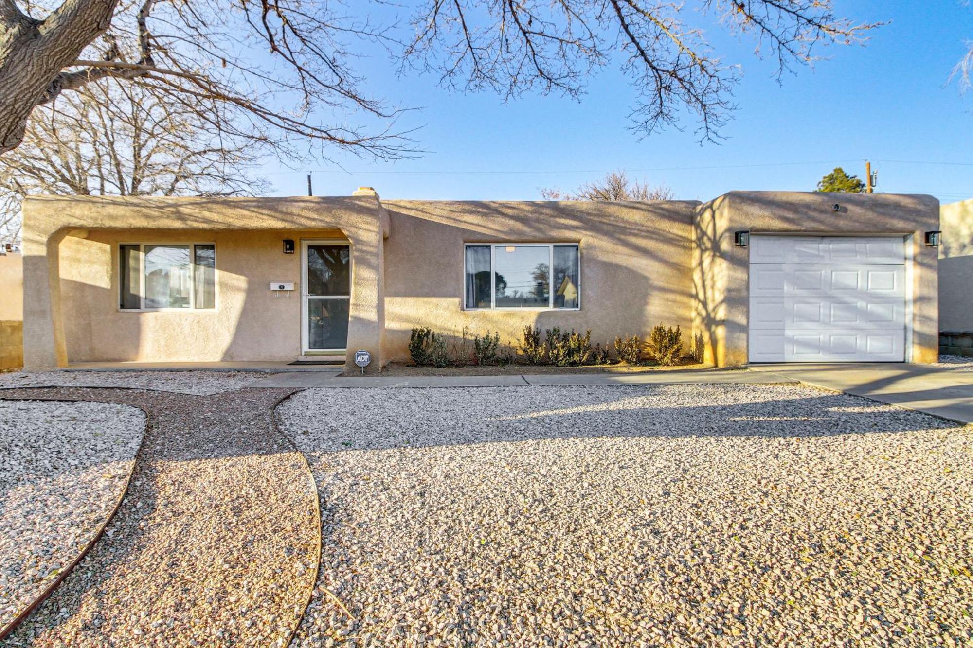 Holiday home Cozy With Grill And Games In Albuquerque! Albuquerque