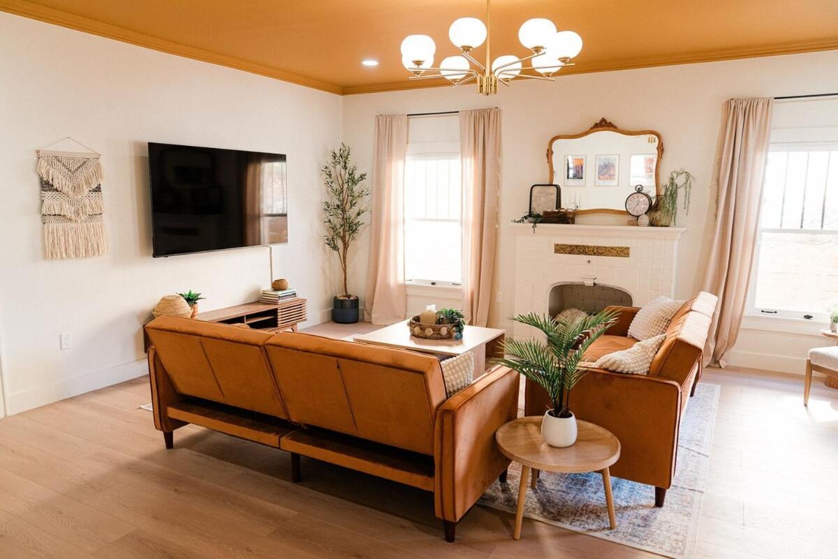 At The Historic Casa Arno! Holiday home