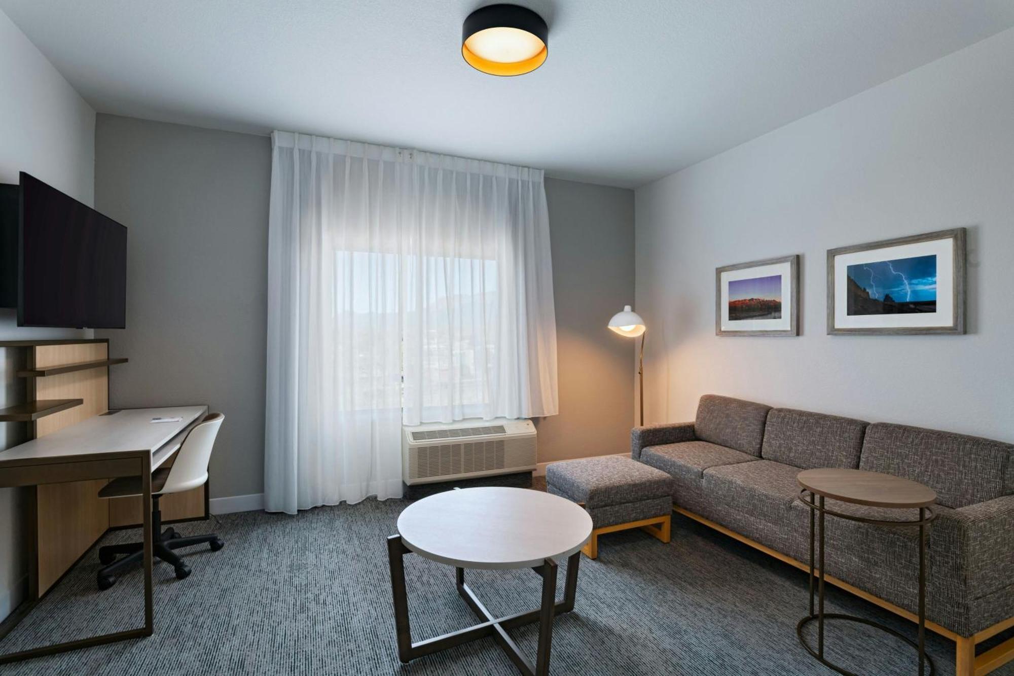 Hotel Towneplace By Marriott Uptown