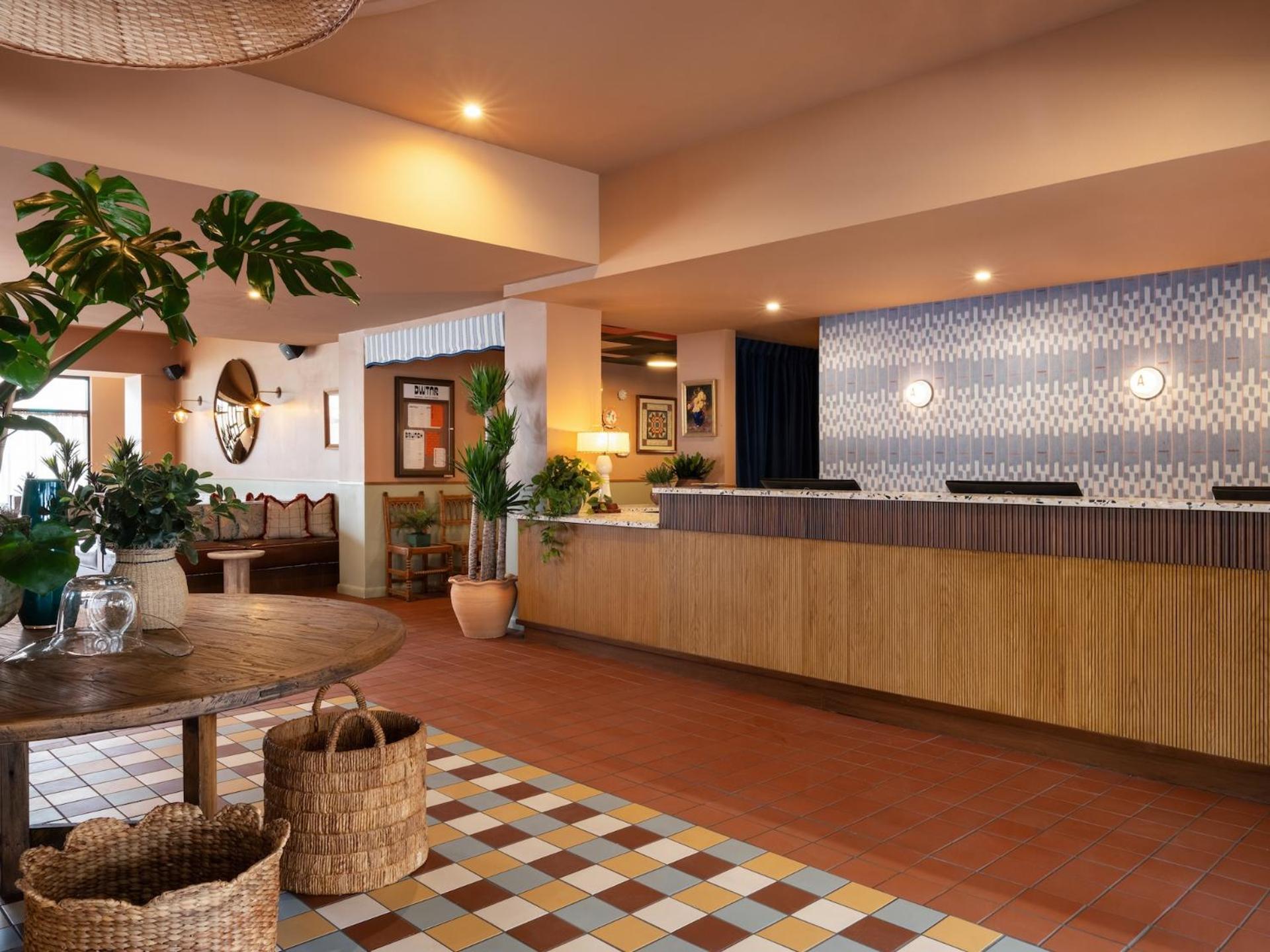 Arrive Hotel