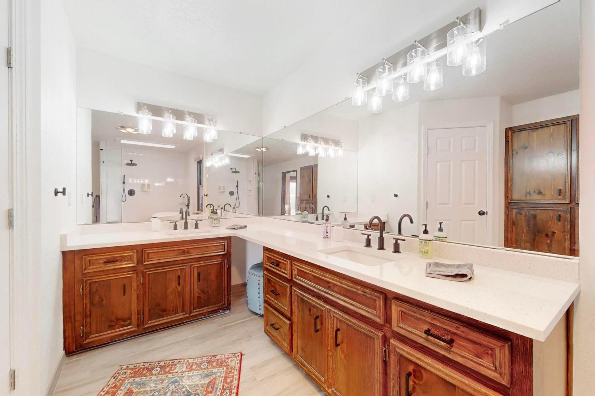 Tranquil Trails -quiet Area - Pet Friendly - By I-40 *