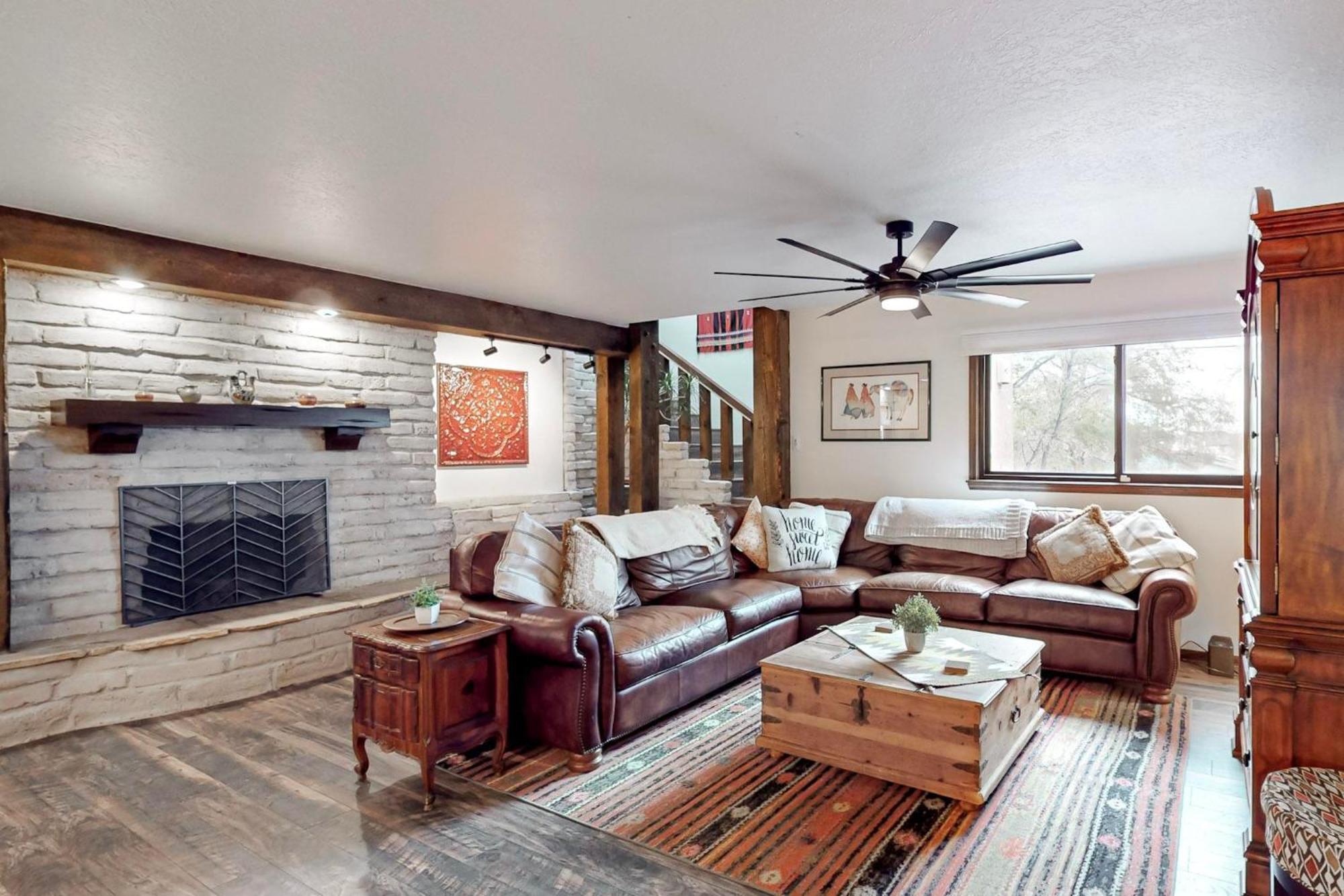 Tranquil Trails -quiet Area - Pet Friendly - By I-40 Holiday home *