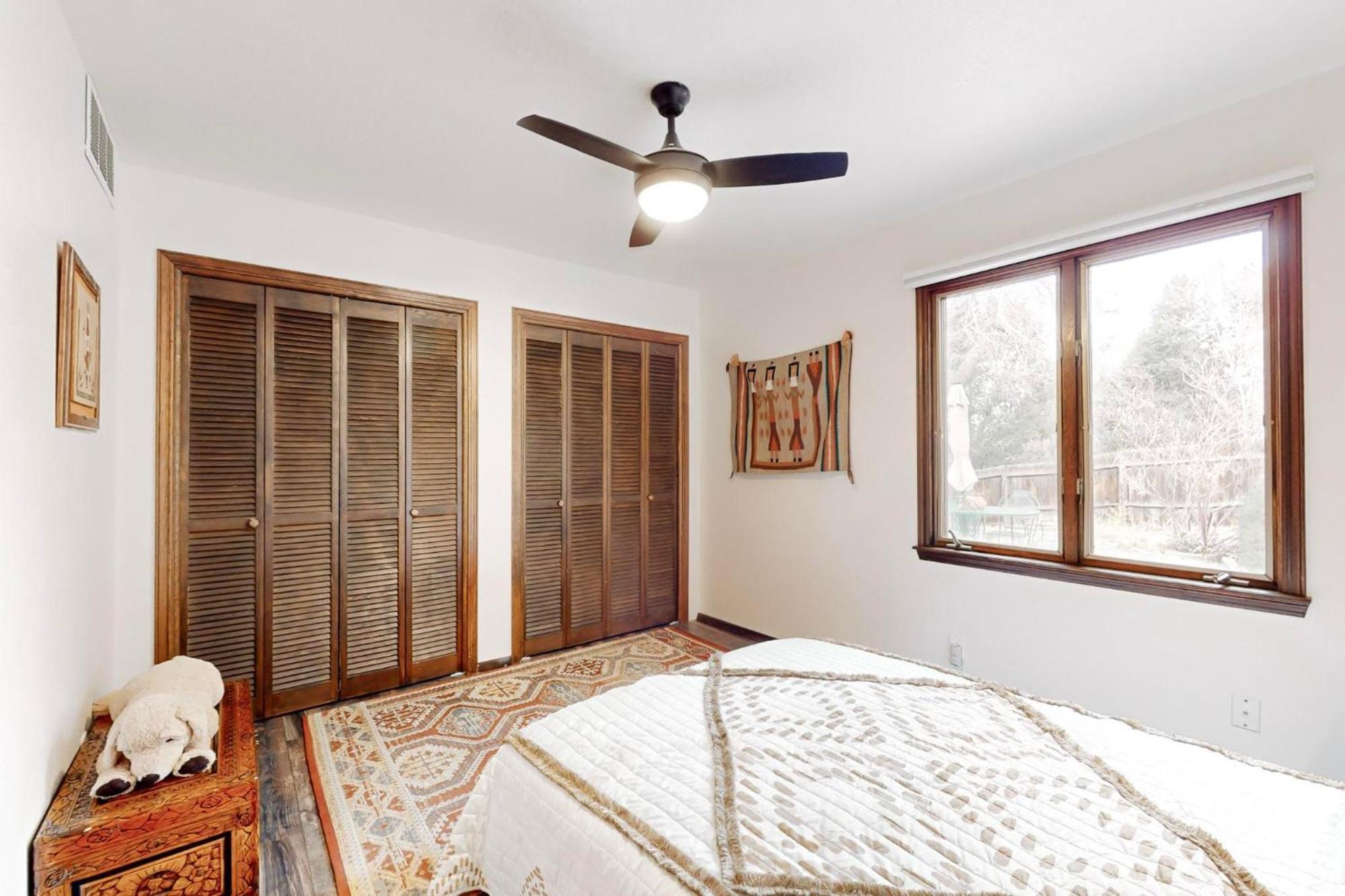 Holiday home Tranquil Trails -quiet Area - Pet Friendly - By I-40 Albuquerque