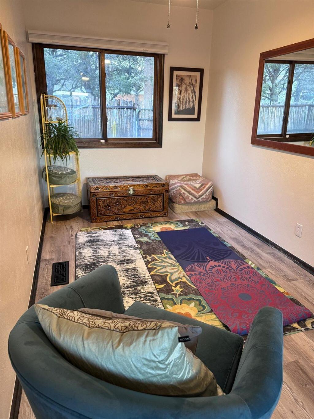 Holiday home Tranquil Trails -quiet Area - Pet Friendly - By I-40 Albuquerque